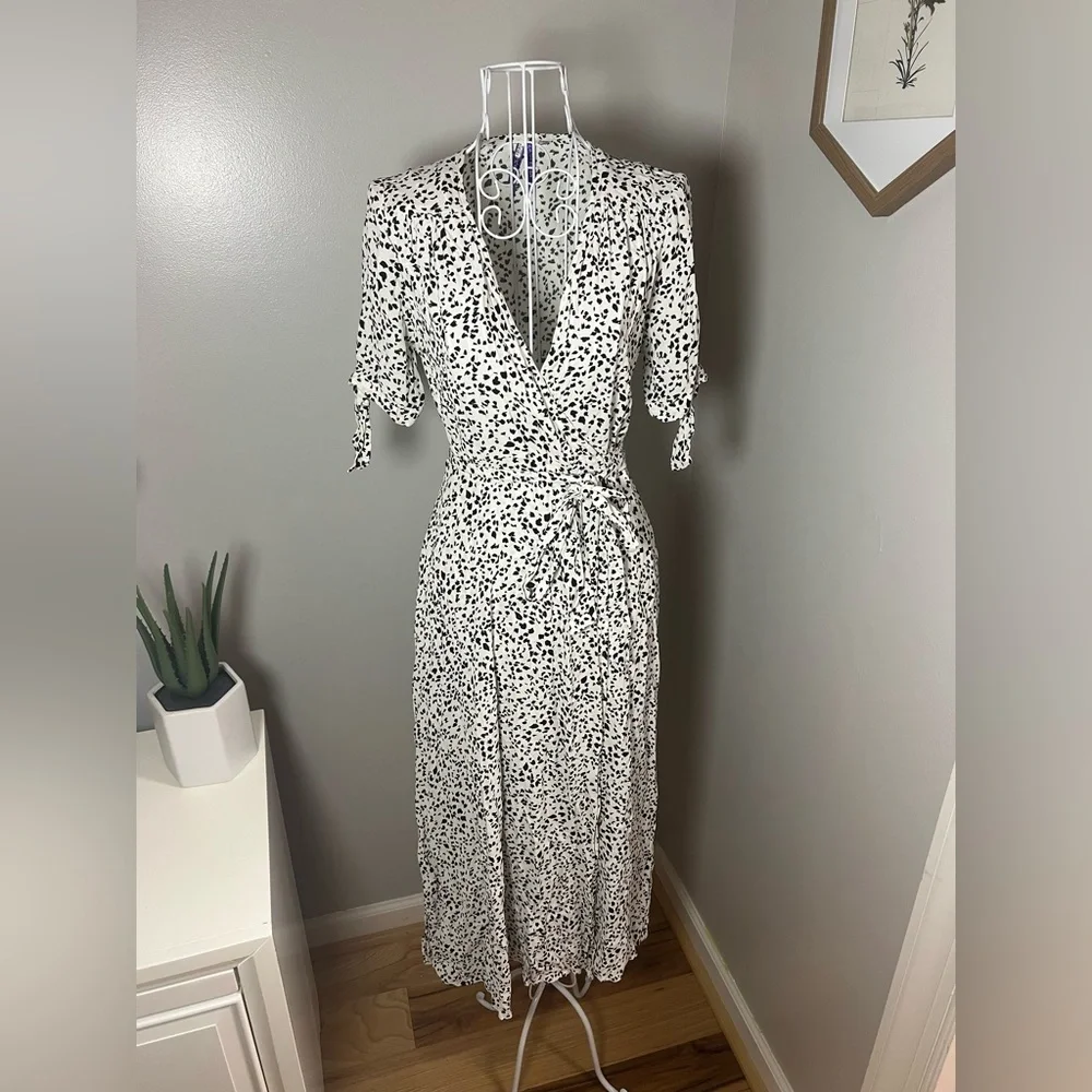 Seraphine Ava Maternity Wrap Dress White Black Polka Dot Dalmatian Print Size 2 - Picture 4 of 9